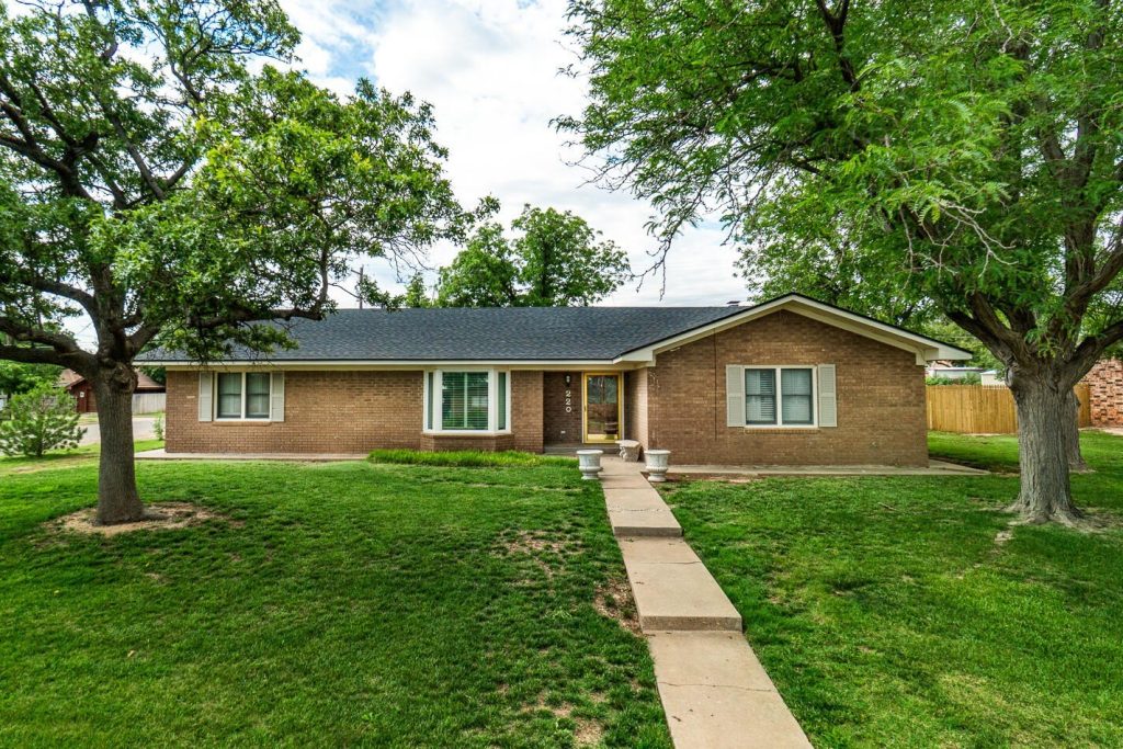 220 Buffalo Tulia, TX 79088 image 1