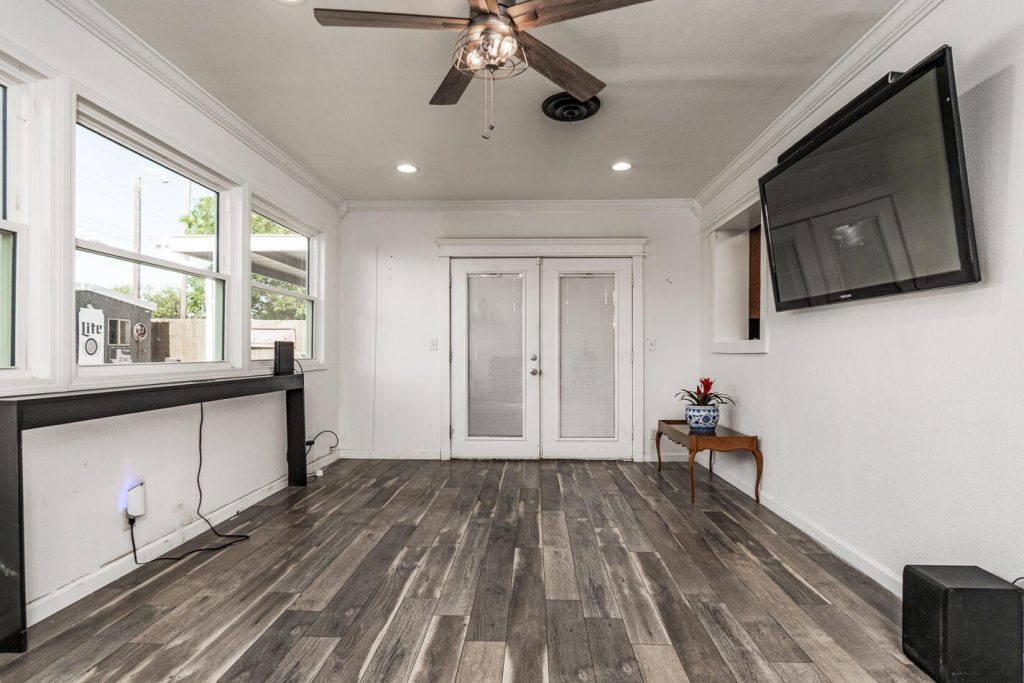 320 Arthur St Tulia, TX 79088 image 4