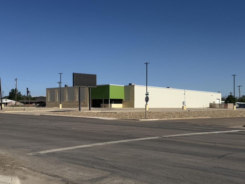 908 NW 6th St, Tulia, TX 79088 image 2