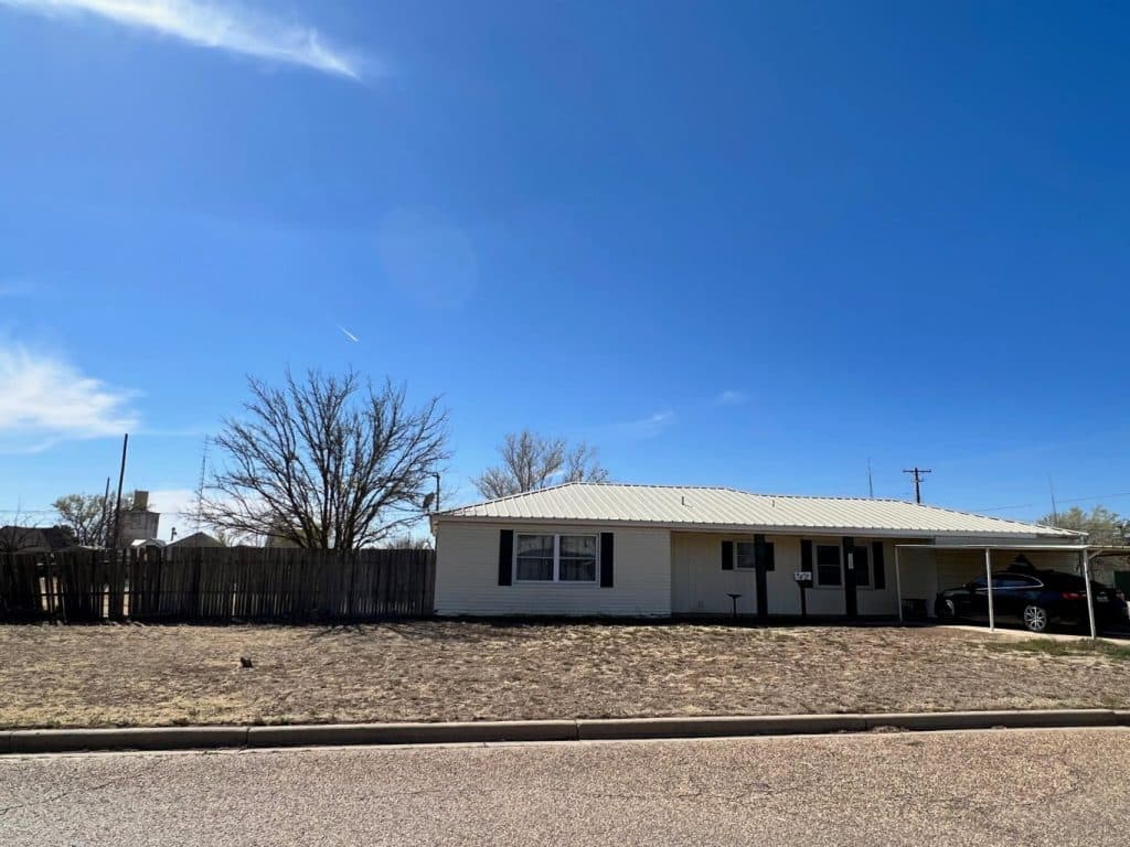 127 N Floyd Ave, Tulia, TX 79088 image 1
