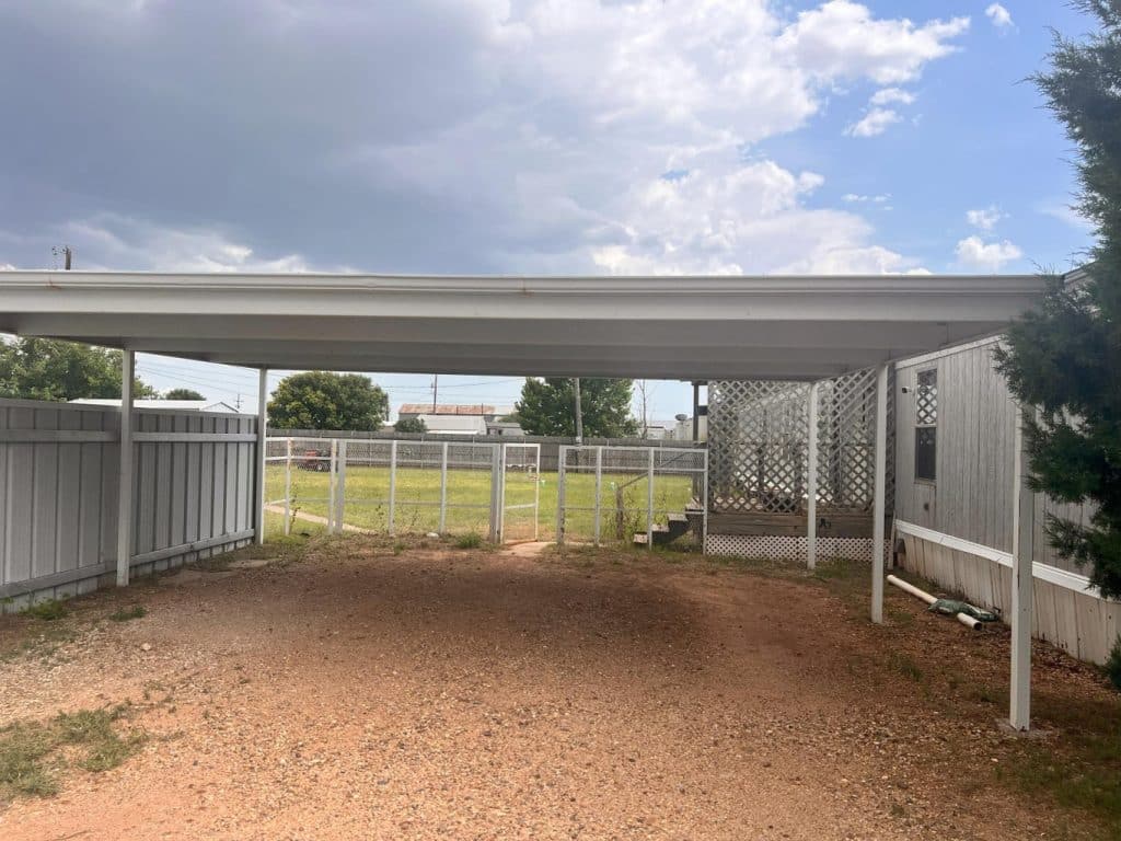 1408 Hastey Dr, Plainview, TX 79072 image 2