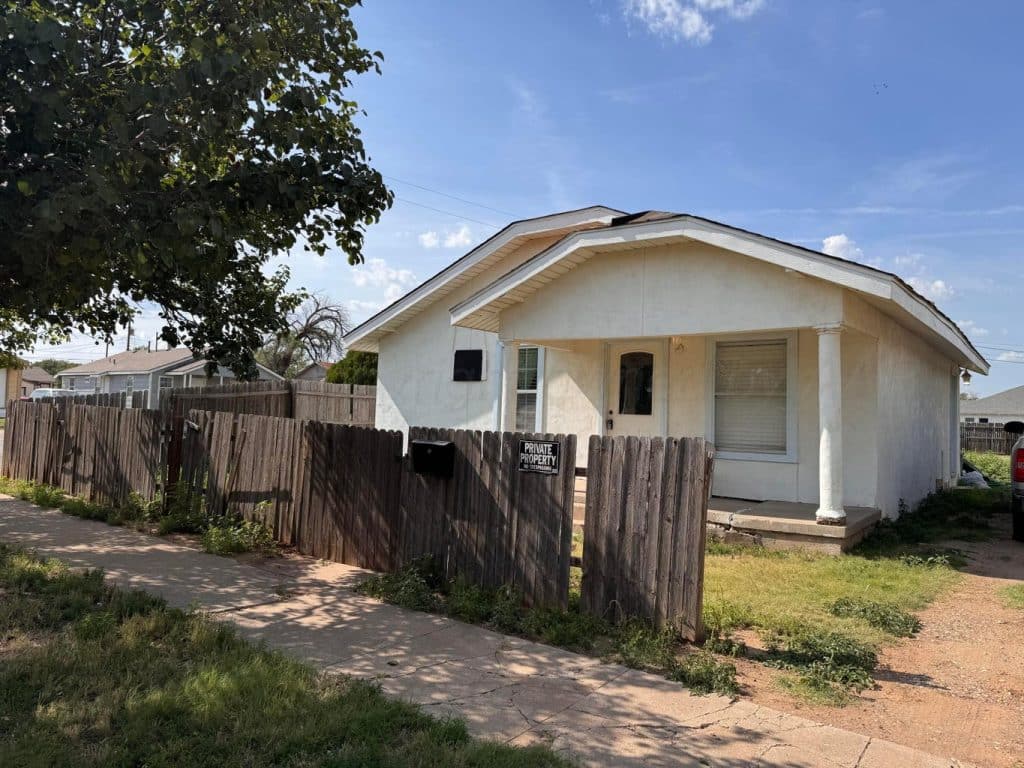 2510 SW 1ST Avenue Amarillo, TX 79106-8118 image 1