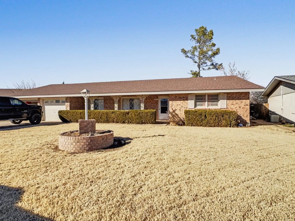 317 E 22nd Littlefield TX 79339 image 2