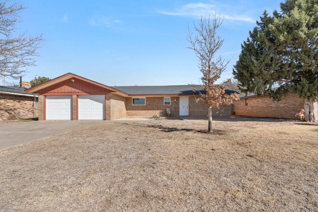 1518 Ruskin Circle Drive Dimmitt TX 79027 image 1