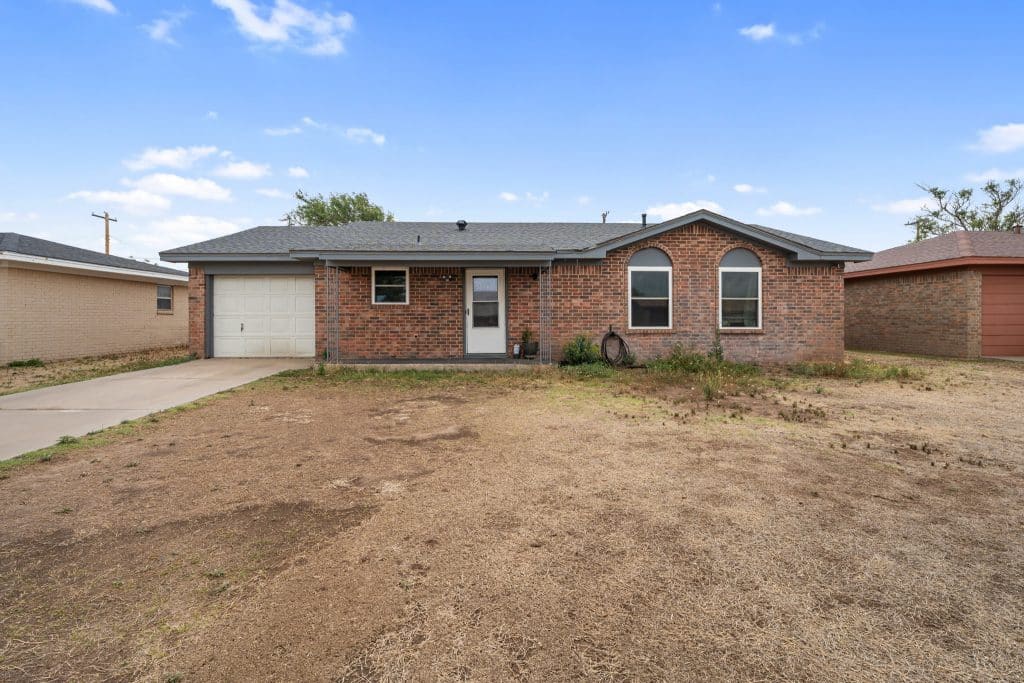 124 NW 12th St Dimmitt TX 79027 image 4